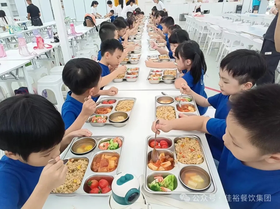 佳裕餐飲團(tuán)餐配送，你貼心的膳食管家